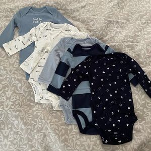 NWT 6 month Carter’s long sleeve onesies